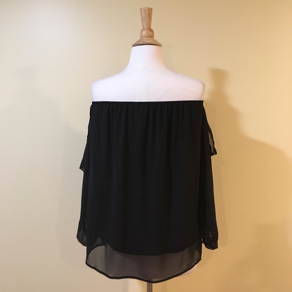 Off Shoulder Chiffon 3/4 Sleeve Top - Picture 6 of 6